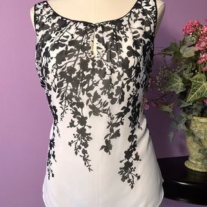 White House Black Market Monochrome Floral Tank Top